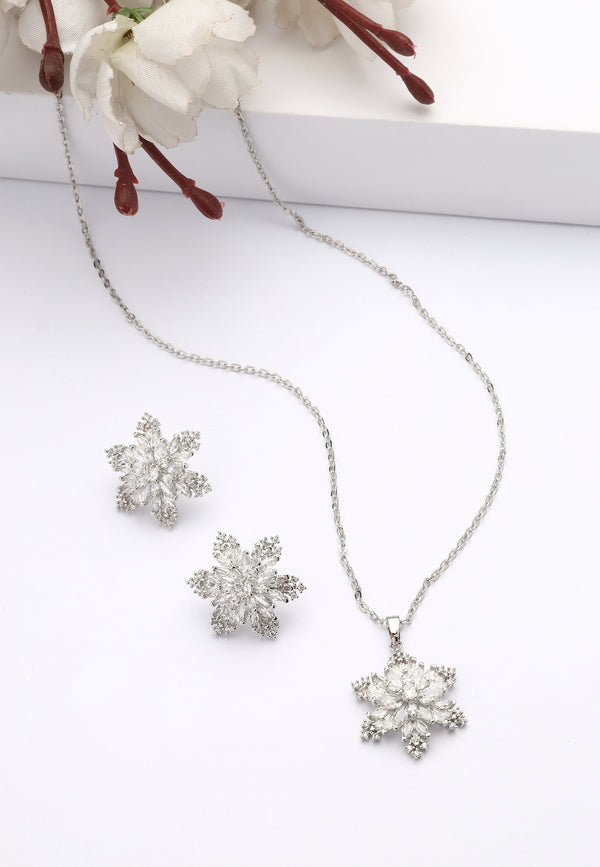 Funkelndes Blumenohrringe- und Halsketten-Set